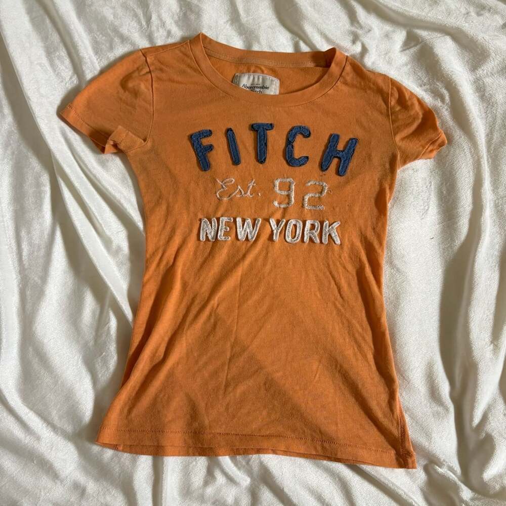 Vintage Abercrombie & Fitch Orange Graphic Tee Fitch Est. 92 New York Size S